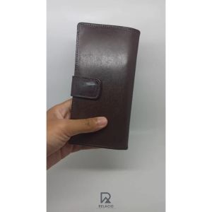 Dompet Wanita Kulit Sapi Panjang Kancing: Pilihan Terbaik