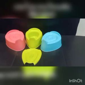 กระโถน กระโถนเด็ก ฟื้นฟู 9 ซึ่งสูง มีฝาปิด 2 ปั้มลายน่ารัก ฝาเปิดปิด พลาสติกแข็งแรง สีพาสเทล และขนาดกระดำกับความสูง ขนาดกระดำ 22 ยำ 20 และสูง 9 ซึ่งพร้อมส่งจากไทย