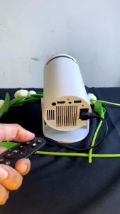 Proyektor Android 4K Wifi Bluetooth / Proyektor Mini / Infocus mini / Projector Android / Proyektor Murah / Proyektor Wifi / Infocus Android  / Projector mini