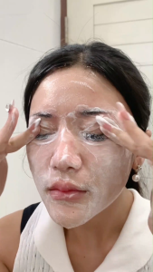 INGREDIOX : PURIFIQUE *** Best Before June 2026 *** โฟมล้างหน้าสูตรอ่อนโยนพิเศษ สำหรับผิวบอบบางแพ้ง่าย ล้างเมคอัพ กันแดด และฝุ่น PM2.5 ได้หมดจด เติมความชุ่มชื้นแบบล้ำลึก