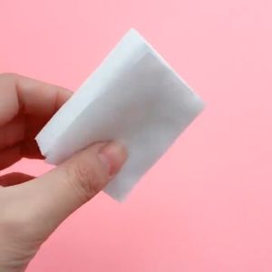 Tisu Pembersih Kapas Toner Wajah Make Up Tipis Kemasan Travel Size Isi 25 Lembar