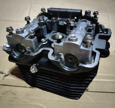 SUZUKI CYLINDER HEAD SET ORIG ASSY FOR RAIDER 150 CARB