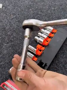 ด้ามฟรี ด้ามก๊อกแก๊ก 4หุน 1/2 ชูดบล็อก ชูดเครื่องมือ 1 หน้าที่หนักของเครื่องพีซี 1/2 Car Repair Hand Tool