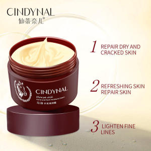 110g Horse Oil Foot Hand Cream Anti-Aging Moisturizing Horse Oil Hand Cream Dry Skin Care Peeling Repair Can Use for for Rough Dry and Cracked Chapped Feet Heel