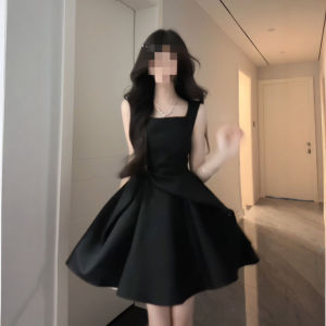 CHANGTONG | Pleated Waist Black Dress For Petite