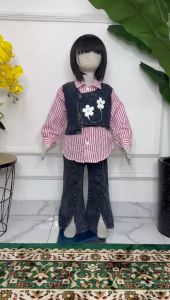 Setelan Baju Jeans Anak Perempuan Mevisa Rompi Jeans Mix Atasan Salur Streape 3 - 12 Thn Korean style Terbaru 2025 / Mevisa Set Jeans Wash Anak Perempuan Model Salur Streape Jeans Terbaru 2025 Usia 3 - 12 Tahun / Samero Fashion