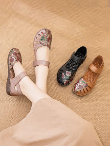 Comfortable Breathable Real Leather Sandals for Mom Summer Fashion Flat Bottom Hollow out Design Anti-Slip Elderly Women Shoes