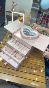 Bộ Quà Tặng Trang Điểm 4 tầng YOULIYOULA Hồng Trái Tim Đèn Bướm đầy đủ 13 món cao cấp kèm Gương LED - Quà tặng người yêu