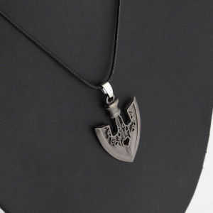Anime JOJOS BIZARRE ADVENTURE Kujo Jotaro Arrow Metal Golden Choker Charm Keyring