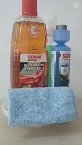 Bộ 3 món rửa xe và chăm sóc kính xe bao gồm dung dịch rửa xe đậm đặc nước rửa kính lái và chai xịt rửa kính gương đèn xe Sonax SO-CBKINH - Tặng kèm khăn lau ô tô chuyên dụng