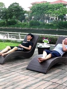 Waterproof Sun-resistant Outdoor Wicker Recliner