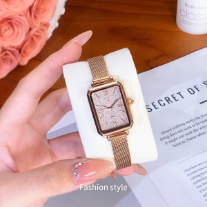 PLAYBOY นาฬิกา ผู้หญิง แฟชั่น หน้าปัดสี่เหลี่ยม นาฬิกา กัน น้ำ นาฬิกาสไตล์ลำลองและแฟชั่น นาฬิกาข้อมือ