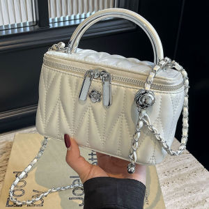 Classic Style Quilted Chain Small Bag: Women's New Arrival Western Style Crossbody & Square Bag