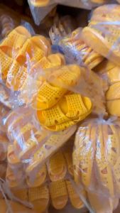 Dép Tổ Ong Đan Vàng Cho Bé Trai Bé Gái Dép Tổ Ong Nhiều Độ Tuổi Chống Trơn Trượt_Mang Trong Nhà Đi Mưa Size 30_39 Giá Rẻ 1K