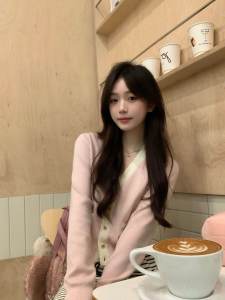 Pink Knitted Open Cardigan Womens Spring Autumn 2025 New Long Sleeve Versatile Short V-neck Sweater Outerwear Straight Cut Style