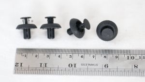 5 Pcs Kancing Klip Grill Gril Toyota Fortuner Camry Yaris Vios