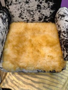 ที่นั่งแบบหนังสัตว์แท้เนื้อหนาสำหรับโซฟาแบบมีซิประบายอากาศได้ดีป้องกันการลื่นสำหรับหอพักนักเรียนในออสเตรเลีย