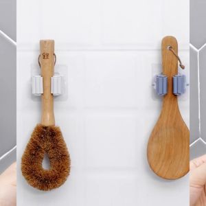 Móc dán tường giữ cây lau nhà / treo chổi chịu lực tốt không thấm nước