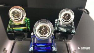 Parfum Pajangan Mobil & Parfum Dashboard Elegan