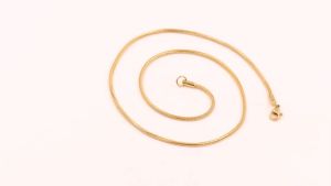 Kalung Titanium Model Bulat Ular Untuk Pria dan Wanita Anti Karat Anti Pudar Stainless Steel