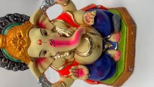 Traditional Handcrafted 100% Eco-Friendly Mitti Clay Ganesha Idol | Clay Ganpati Murti | Home Pooja | Home Decor | Ganesh Chaturthi (Size - Height - 9 inches | Width - 6 inches | Pack of 1 pc)