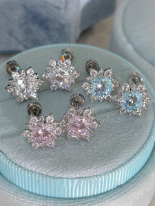 ต่างหูหินเซอร์โคเนียหิมะหรูหราสำหรับผู้หญิง ดีไซน์หรูหรา ต่างหูแบบอเนกประสงค์ ต่างหูแบบหัวเข็มขัด ต่างหูแบบหัวเข็มขัด