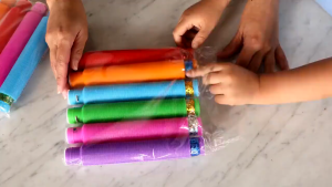 6Pcs Pop Tube Sensory Toys For Kids LED Light Fidget Toys Telescopic Bellows Lootbag Filler Paninda