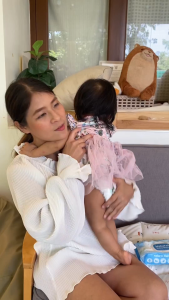 ทิชชู่เปียก Biocher สูตรน้ำเกลือ(เช็ดปากได้) ยกลัง 24 ห่อ ห่อละ 80 แผ่น