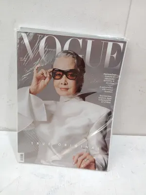 VOGUE PHILIPPINES BACK ISSUE MAGAZINE