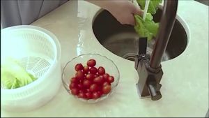 Kitchen Manual Salad Vegetable Fruits Washer Spinner Lettuce Quick Dryer Dehydrator