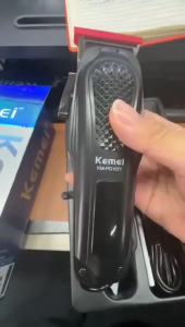 Kemei KM-PG2299 Cordless Hair Clipper 1200mAh Rechargeable Hair Trimmer with LCD Display Mens Home Hair Clipper