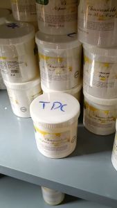 Tẩy da chết hoa cúc tẩy tế bào chết hoa cúc thuộc bộ chăm sóc da hoa cúc