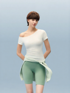 Bananain | Cooling Off-Shoulder Slim Fit T-shirt