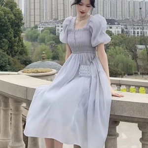 ชูดเดรสผู้หญิงยาวปานกลางชูดเดรสแขนพองคอที่เหลี่ยมสไตล์ฝรั่งเศสชุดปลายกระโปรงบานของ ELF TRIBE