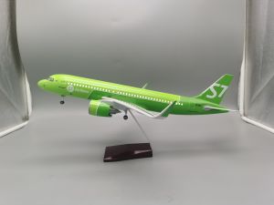 Scale Plane 47cm Siberia S7 Airways A320Neo Die-cast Resin Assemble Aircraft Model With Stand For Aviation Enthusiasts Gifts Or