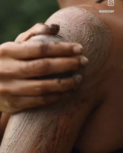 [1 ชิ้น] Oabs Coffee Scrub สบู่สครับแก้ปัญหารอยดำ ด้าน กร้าน ลาย บริเวณศอก เข่า ขาหนีบ 80g