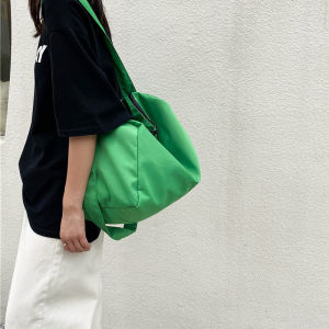 กระเป๋าสะพายหลังผ้าใบสไตล์ญี่ปุ่นสําหรับผู้หญิง ความจุใหญ่ กระเป๋าสะพายข้างสบายๆ ที่เหมาะสําหรับนักศึกษามหาวิทยาลัย