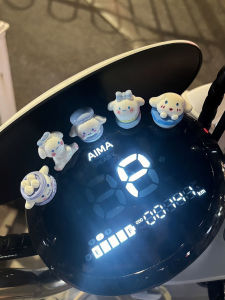 Đồ Trang Trí Xe Máy Điện Dễ Thương Hình Chú Chó GINGER Bánh Macaron Đồ Trang Trí Xe Hơi Đồ Trang Trí Giảm Áp Dụng Cho Tất Cả Các Thương Hiệu