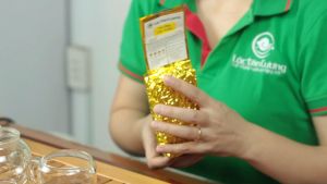 Trà Búp Lộc Xuân - Lộc Tân Cương - Trà Thái Nguyên đậm đà - gói 100g