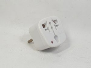 Phích Nối Đa Năng PC2-2901 - chuyển đổi nhiều dạng phích 2 3 chấu thành 2 chấu.