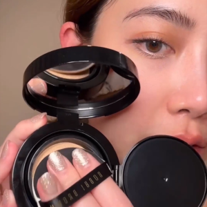 Bobbi Brown Weightless Skin Cushion Foundation SPF 40 PA+++ Refill | Buildable Natural Matte 12 Hour Long-Wear