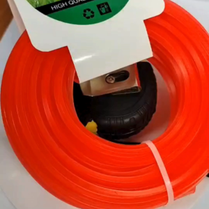 เเพ็ค 10 ม้วน สายเอ็นตัดหญ้าแบบเหลี่ยม ขนาด 3.0 มิล ม้วนละ 15 เมตร แข็งแรง ทนทาน ใช้งานง่าย