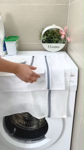 ถุงซักผ้า ถูกชนิดในชุดชั้น ลูกบอลซักผ้า แบบตาข่ายเล็ก เนื้อละเอียด ทนทาน ตาข่ายซักผ้า มีหลายไซร้ หลายแบบ พร้อมส่ง