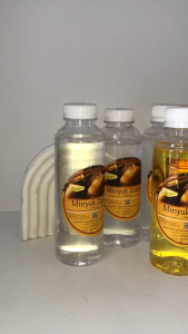 ZAITUN MASSAGE OIL / MASSAGE OIL / SPA OIL / MINYAK PIJAT 250 ML MINYAK ZAITUN MESSAGE OIL LARASANTI 250ML GROSIR SPA SALON BPOM ORIGINAL LARASSANTI - PUTIH