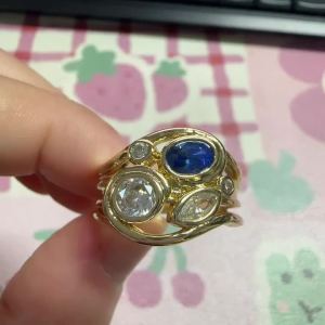 Huitan Noble Cross Design Women Gold Color Ring Inlaid Shiny Cubic Zirconia Fashion Party Wedding Accessories Elegant Jewelry