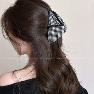 Korean Style Black White Plaid Triangle Hair Claw Womens High End Vintage New Back of Head Bun Hair Clip Hepburn Style