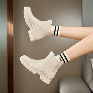 Fashionable Japanese Style Womens Short Rain Boots Anti-Slip Work Shoes Outdoor Wear PVC Material Comfortable Mesh Inner