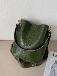 Fashionable Bucket Bag Trendy Single Shoulder Casual Bag Underarm Bag Korean Style Soft PU Leather Magnetic Buckle Closure
