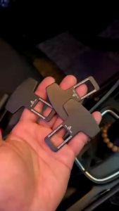Chốt cài dây an toàn cho xe KIA BENZ BMW Toyota Ford VOLVO MAZDA MITSUBISHI Audi HONDA phiên bản 2024 otofunmoclan