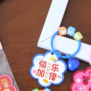 Flower Keychain 🔑 花朵钥匙扣 Gantungan Kunci Gantungan Beg Akrilik Comel Bertulisan Motivasi Creative Inspirational Student Cute Ornaments